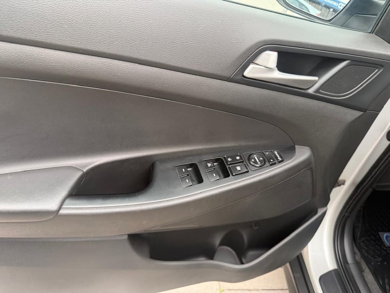 Hyundai TUCSON TL 2.0 AUT 2020 - Imagen 11 de 20