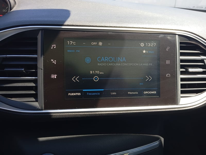 Peugeot 308 ALLURE BLUEHDI 1.5 2019 - Imagen 11 de 15