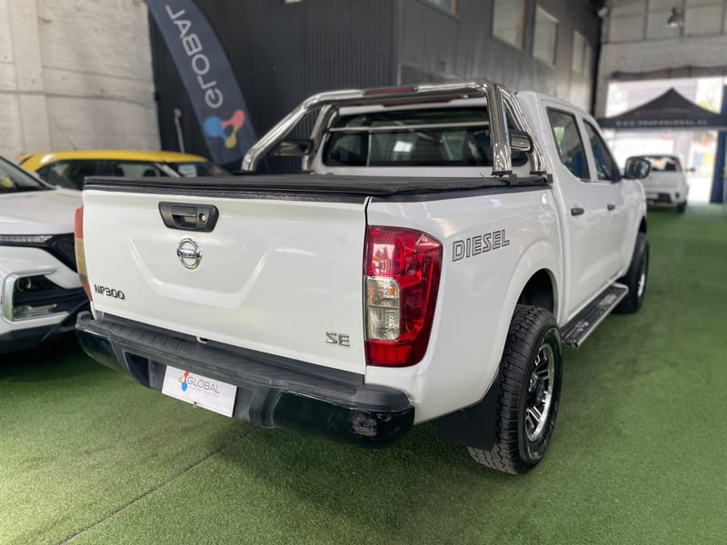 Nissan NP300 DCAB 2.3 2018 - Imagen 4 de 9