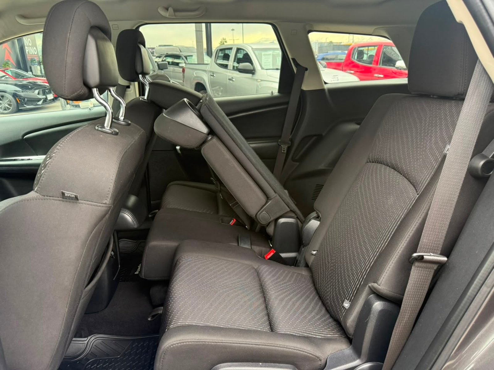 Dodge JOURNEY SE 2.4L AT 2018 - Imagen 16 de 19
