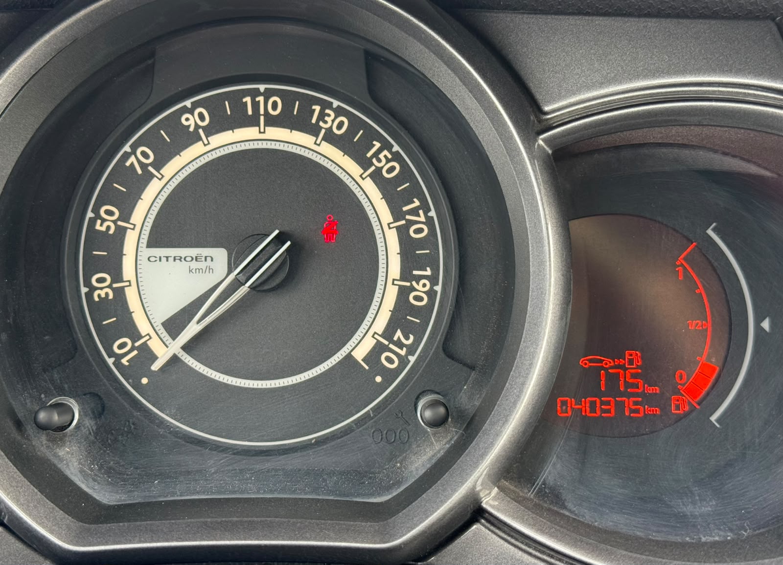 Citroën C3 1.6 2015 - Imagen 13 de 18