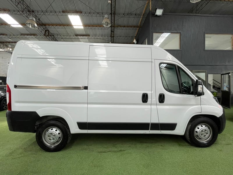 Peugeot BOXER L2H2 BLUEHDI 165 2.2 2024 - Imagen 6 de 11