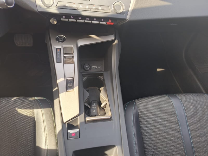 Peugeot 308 BLUEHDI 1.5 AUT 2025 - Imagen 10 de 12
