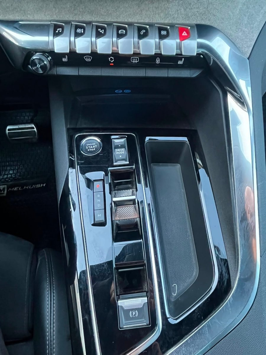 PEUGEOT 3008 PURETECH 180 EAT8 1.6 AUT 2024 - Imagen 16 de 19