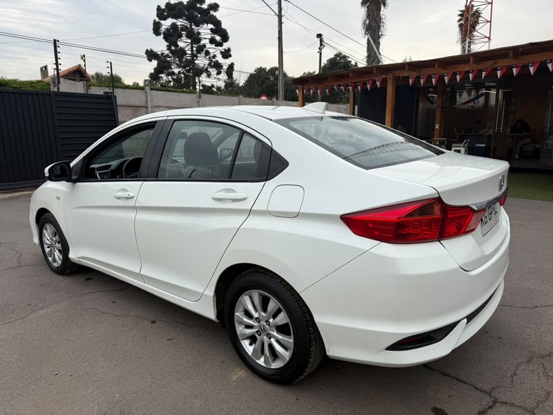 Honda NEW CITY LX 1.5 2018 - Imagen 3 de 20