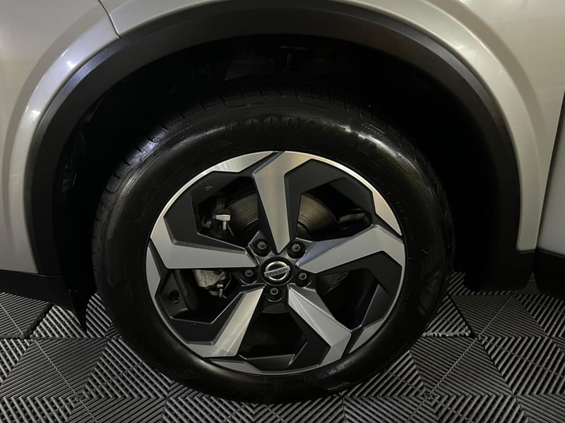 Nissan QASHQAI 1.3 AUT 2024 - Imagen 18 de 19