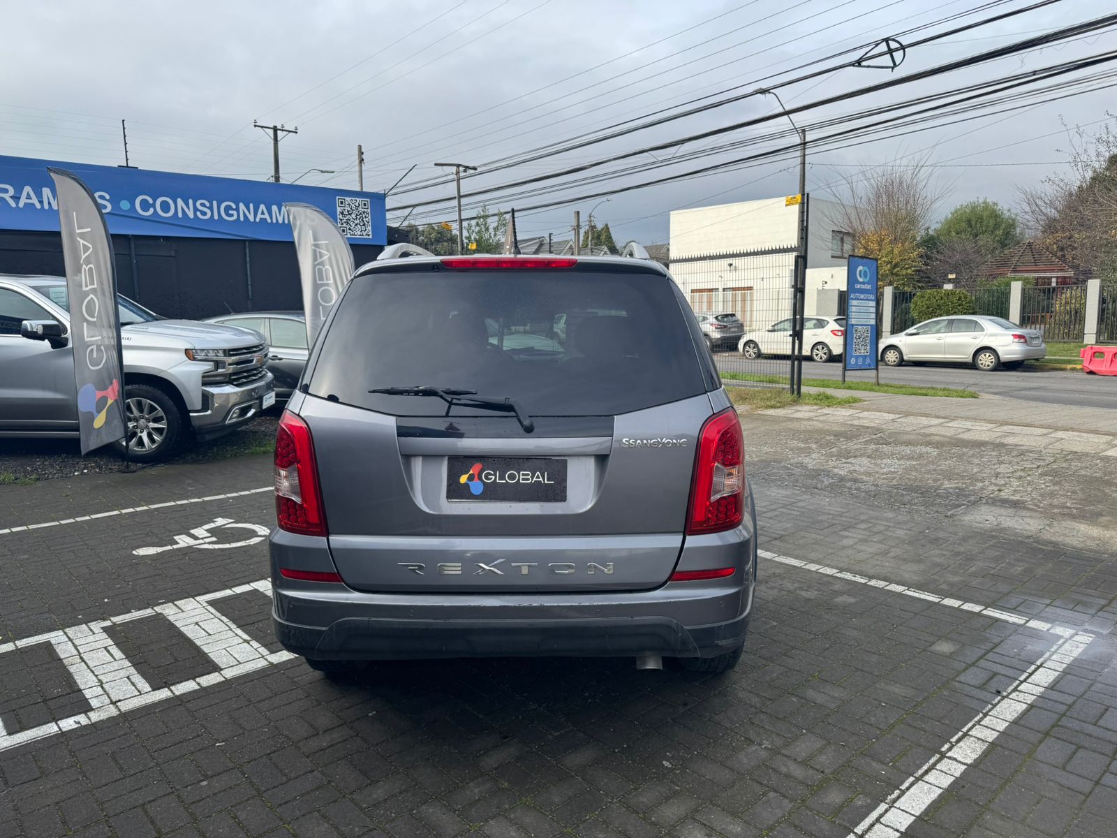SsangYong REXTON 2.0 2016 - Foto 3 de 10