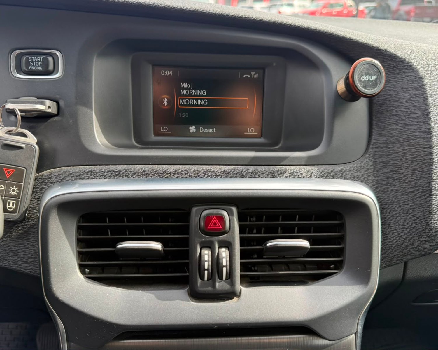 Volvo V40 T4 COMFORT 2015 - Imagen 14 de 19