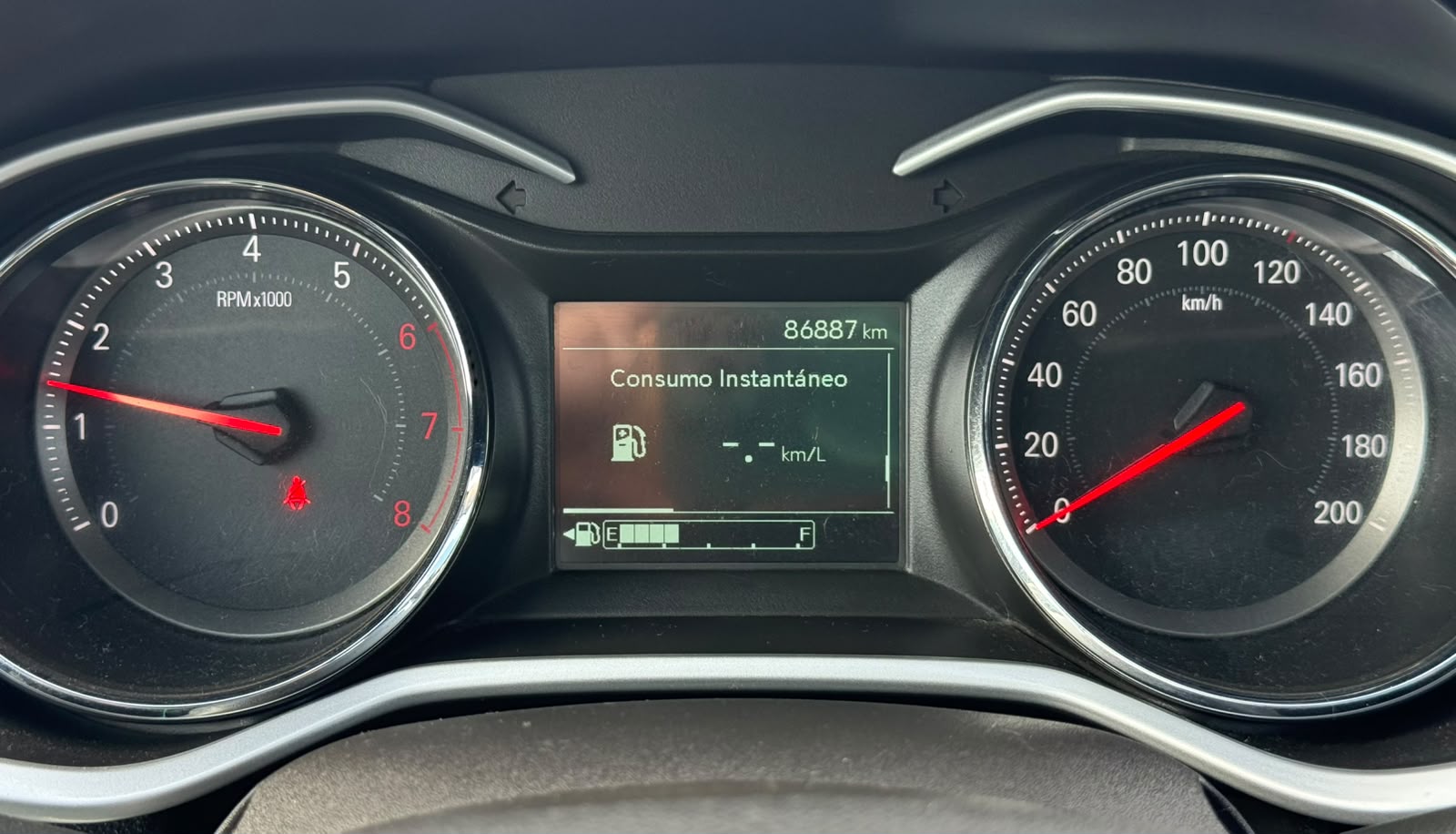 Chevrolet ONIX NB LT 1.0T 2022 - Imagen 13 de 19