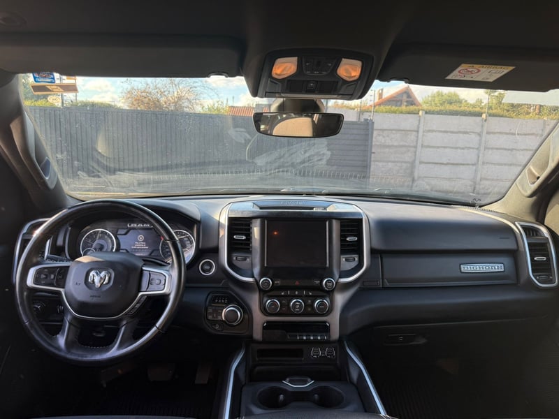 RAM 1500 BIG HORN CREW CAB 4X4 3.6 AUT 2022 - Imagen 10 de 18