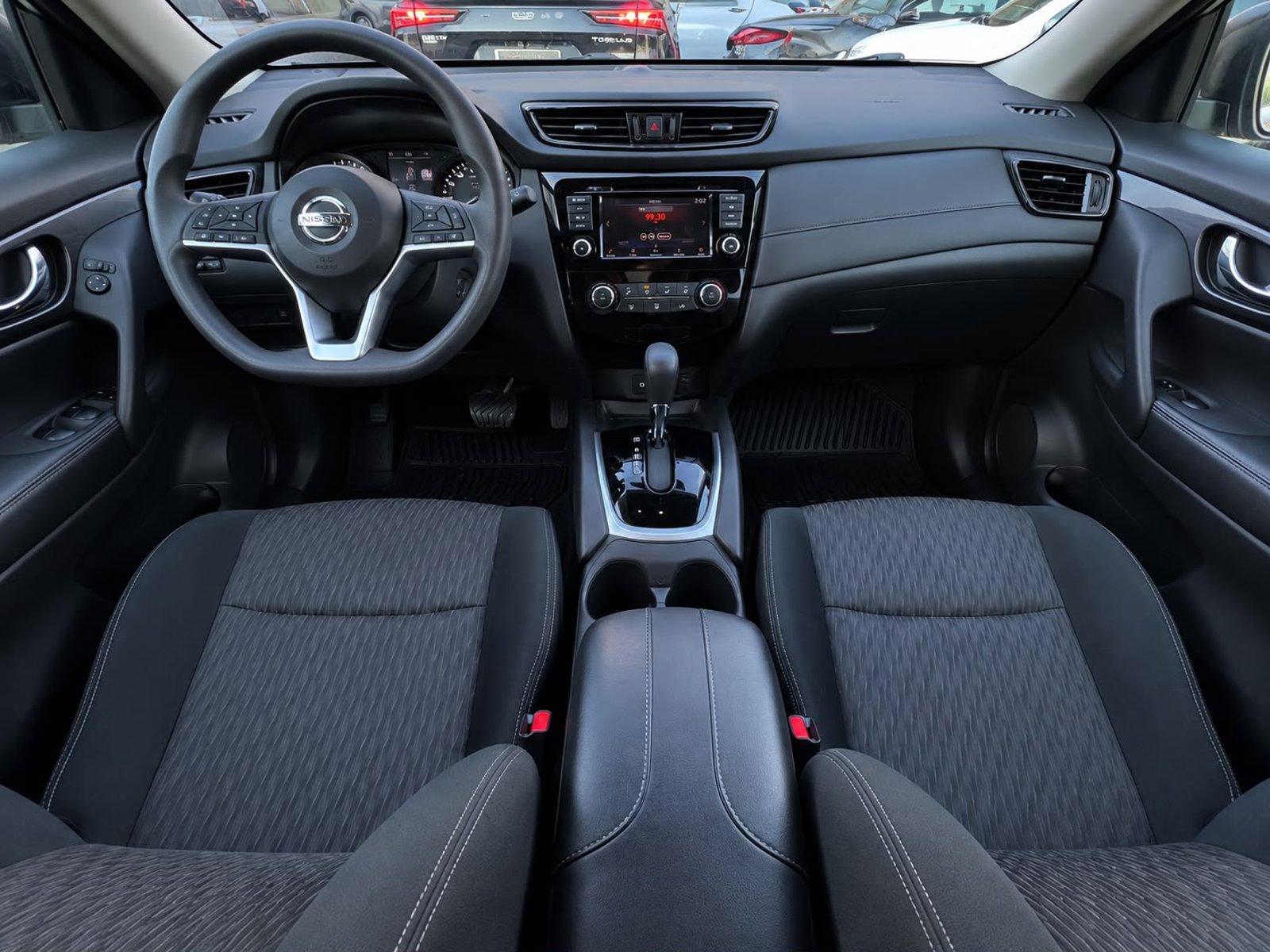 NISSAN X TRAIL T32 CVT 2.5 AUT 2022 - Imagen 11 de 18