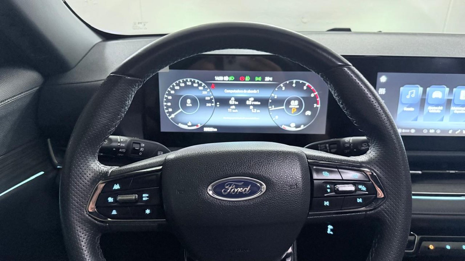 Ford TERRITORY TITANIUM 1.5 AUT 2025 - Imagen 14 de 20