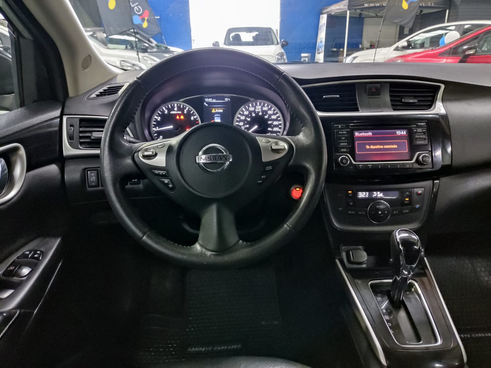 Nissan SENTRA 1.8 2018 - Imagen 12 de 13