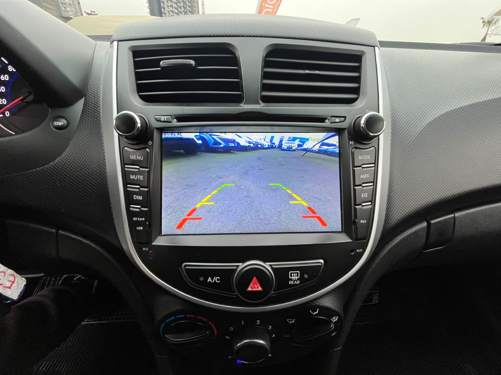HYUNDAI ACCENT RB HB 1.4 2018 - Imagen 15 de 17