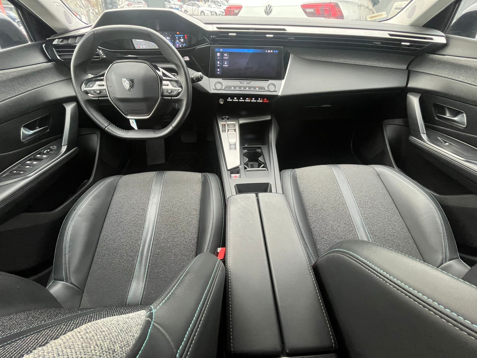 Peugeot 308 BLUEHDI 1.5 AUT 2024 - Imagen 11 de 18