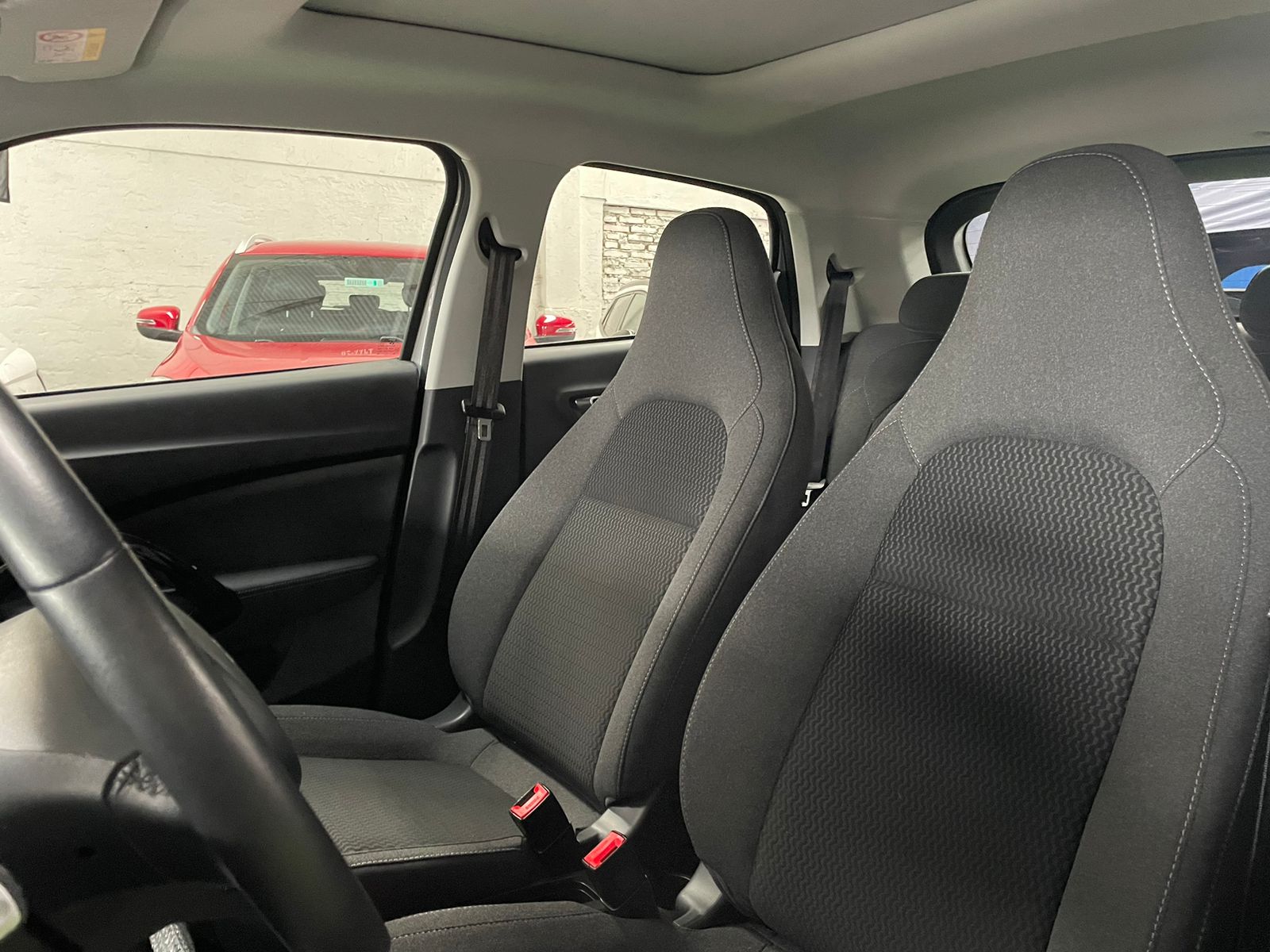 LEAPMOTOR T03 LUXURY 2024 - Imagen 14 de 15