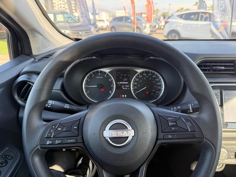 Nissan VERSA SENCE 1.6 2024 - Imagen 13 de 19