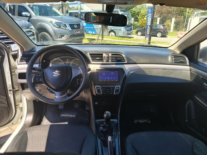 Suzuki CIAZ GL 1.4 2021 - Imagen 7 de 11