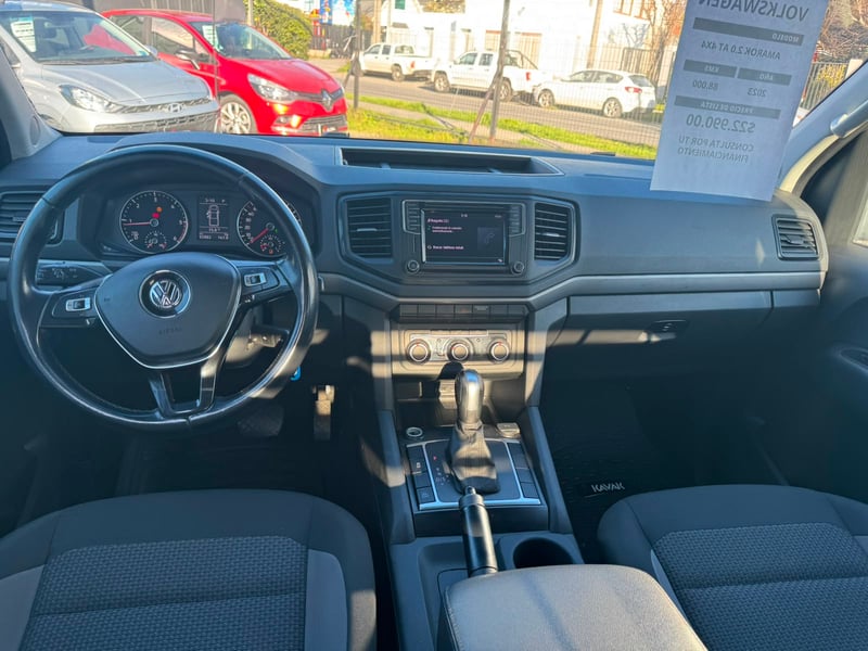 Volkswagen AMAROK COMFORTLINE 4X4 2.0 AUT 2023 - Imagen 9 de 11