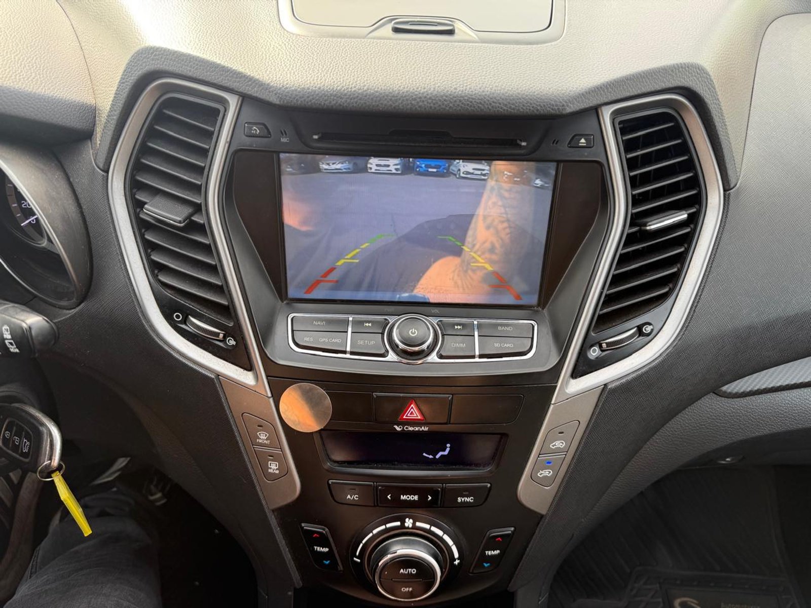 Hyundai SANTA FE 2.4 GLS 2WD 2017 - Imagen 16 de 20