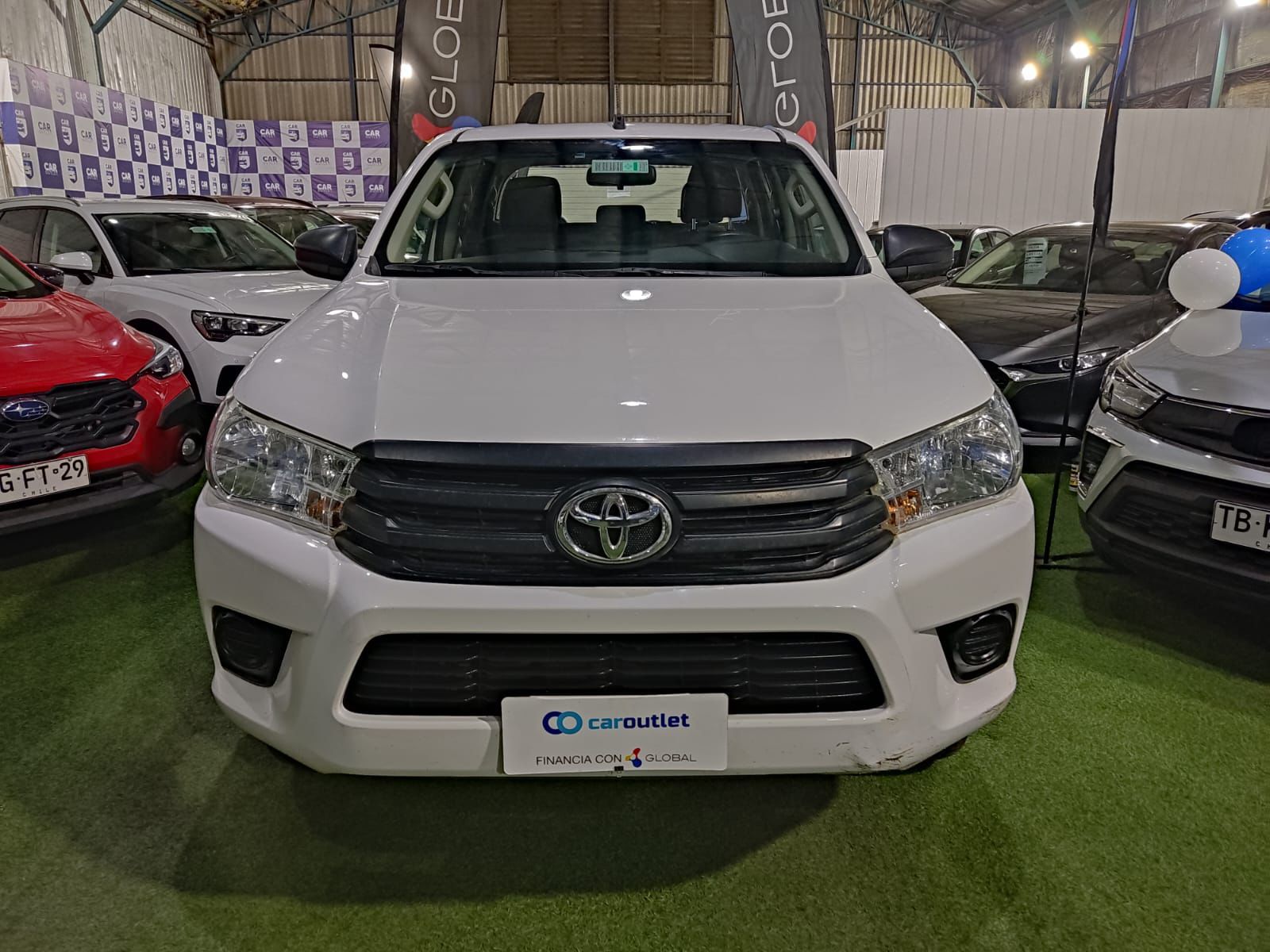 Toyota HI LUX DCAB MT 4X4 2.4 2024 - Imagen 6 de 11