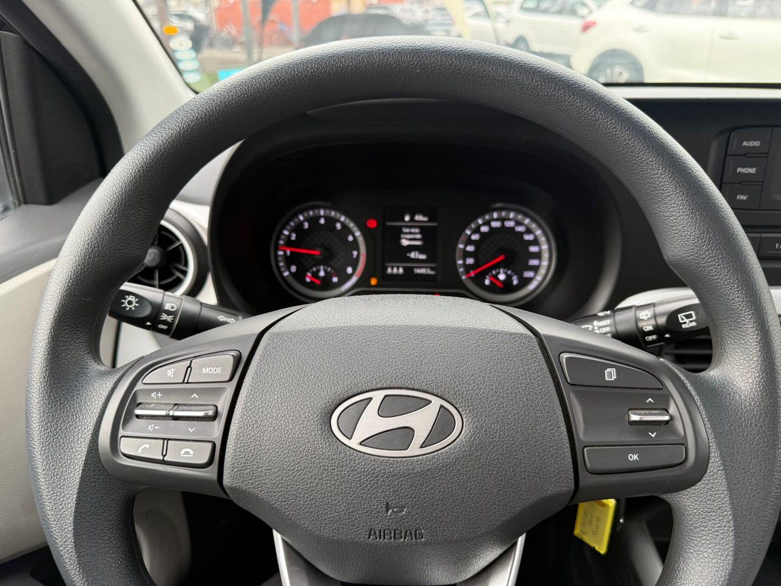 Hyundai GRAND I10 1.0 2025 - Imagen 14 de 20