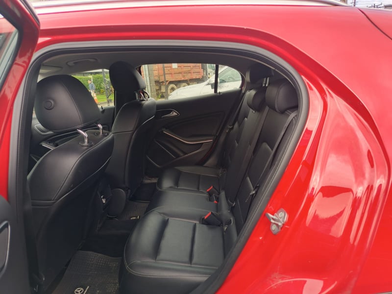 Mercedes-Benz GLA 200 HB 1.6 2020 - Imagen 10 de 11