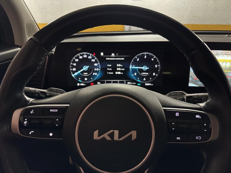 Kia SPORTAGE EX DSL 2.0 AUT 2022 - Imagen 14 de 20