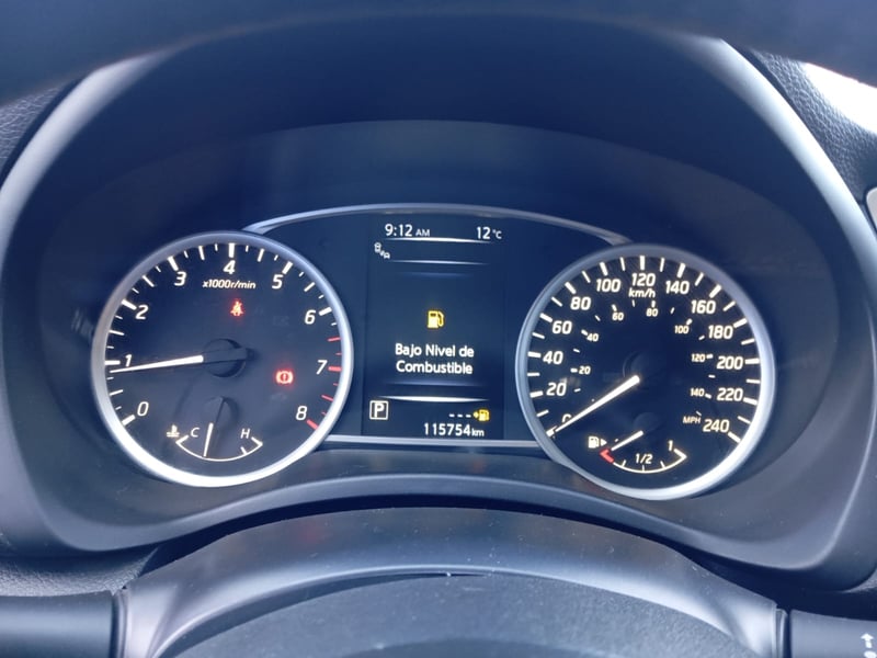 Nissan SENTRA 1.8 2018 - Imagen 10 de 13