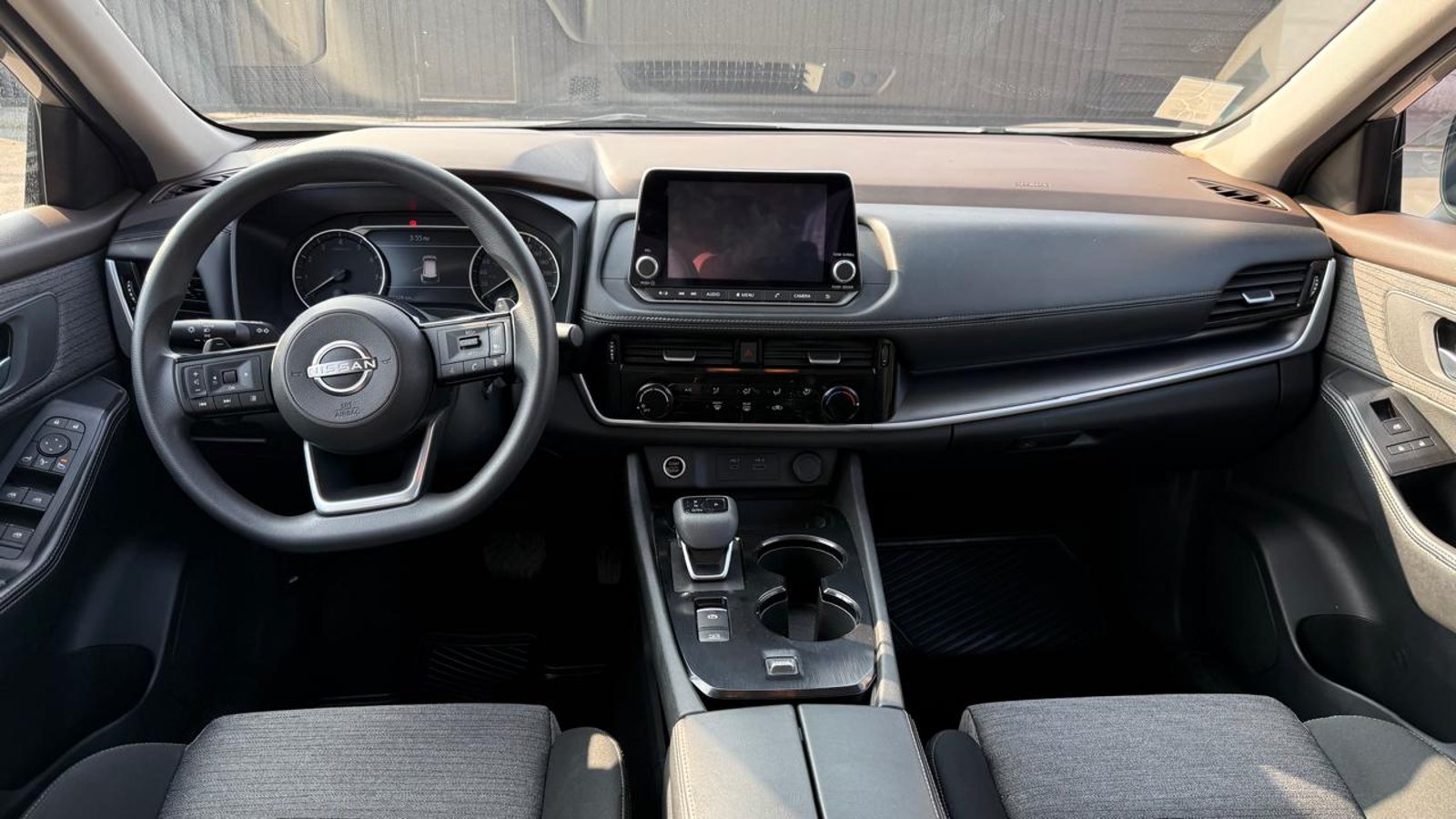 Nissan X TRAIL 4X2 5P CVT 2.5 2024 - Imagen 12 de 20