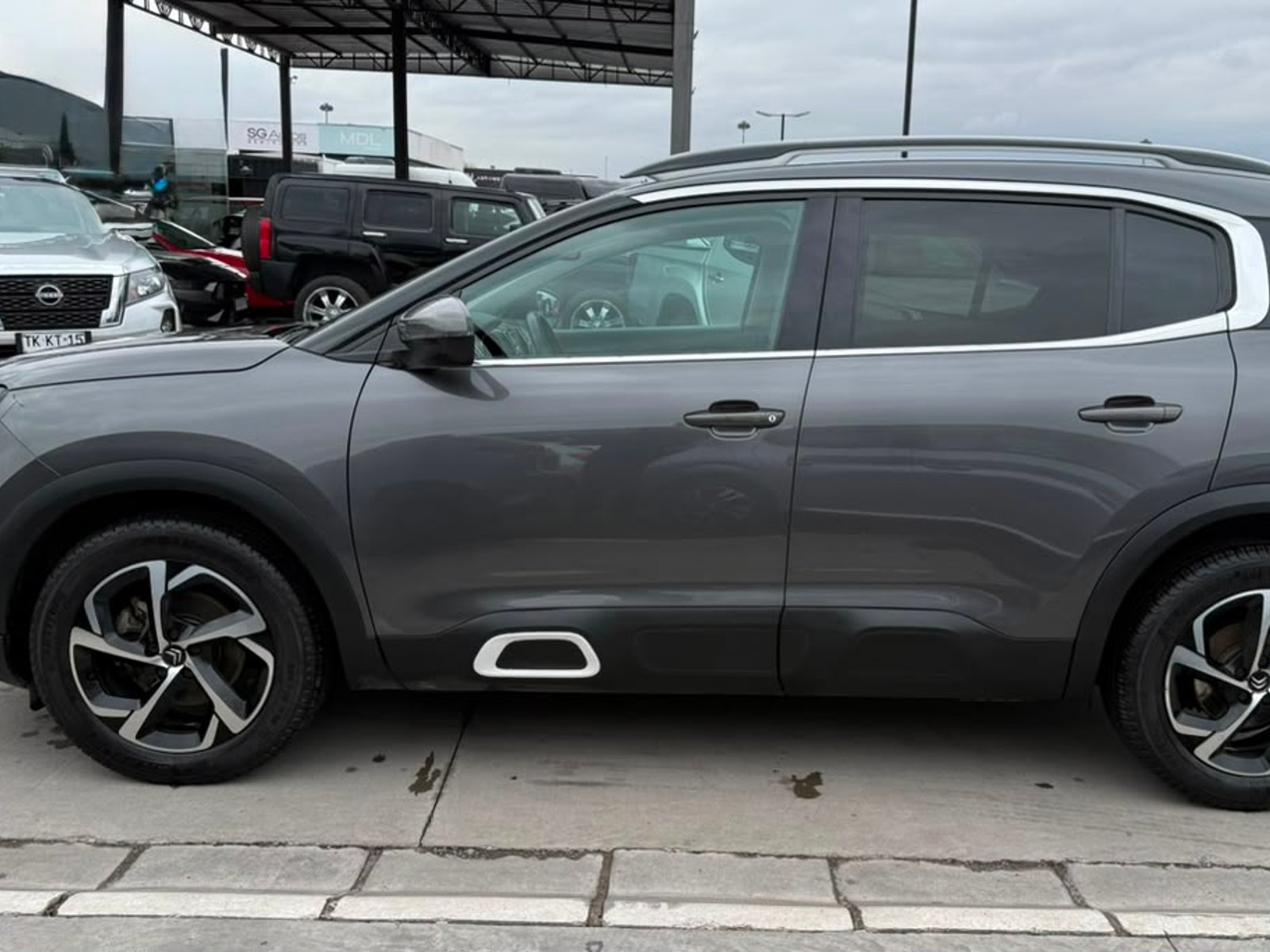Citroën C5 AIRCROSS HDI 130 CVA6 1.5 AUT 2022 - Foto 2 de 19