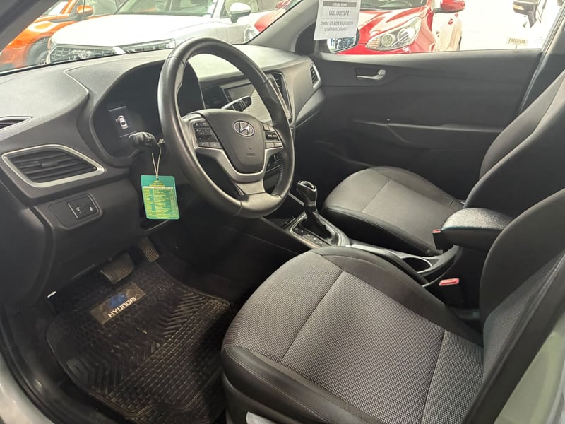 Hyundai ACCENT HCI 1.6 AUT 2023 - Imagen 7 de 11