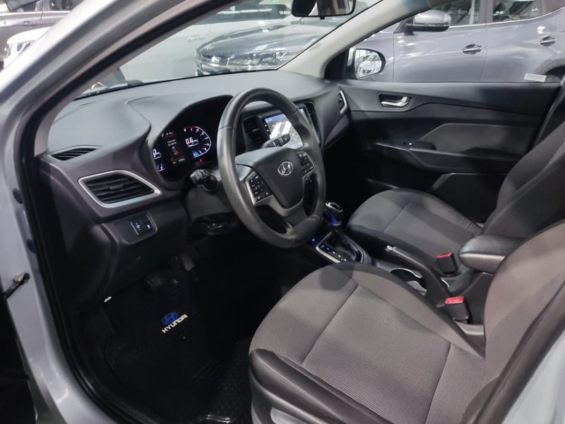 Hyundai ACCENT HCI 1.6 AUT 2023 - Imagen 7 de 13