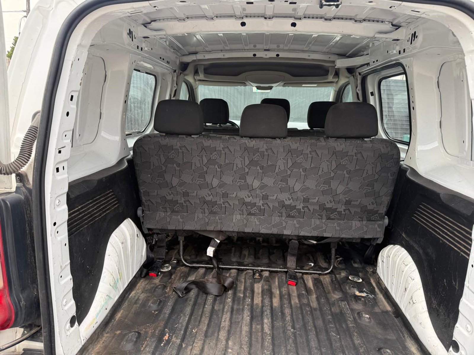 Opel COMBO 1.6 2022 - Imagen 19 de 20