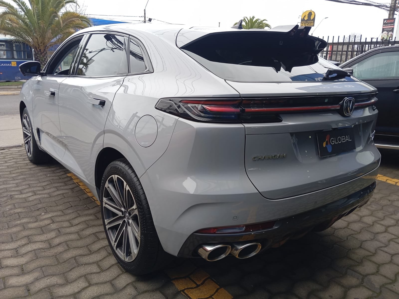 Changan UNIK 4X4 2.0 AUT 2026 - Foto 2 de 16