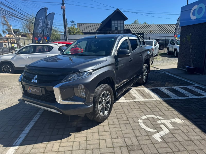Mitsubishi L200 DAKAR 4X4 DCAB 2.4 AUT 2023