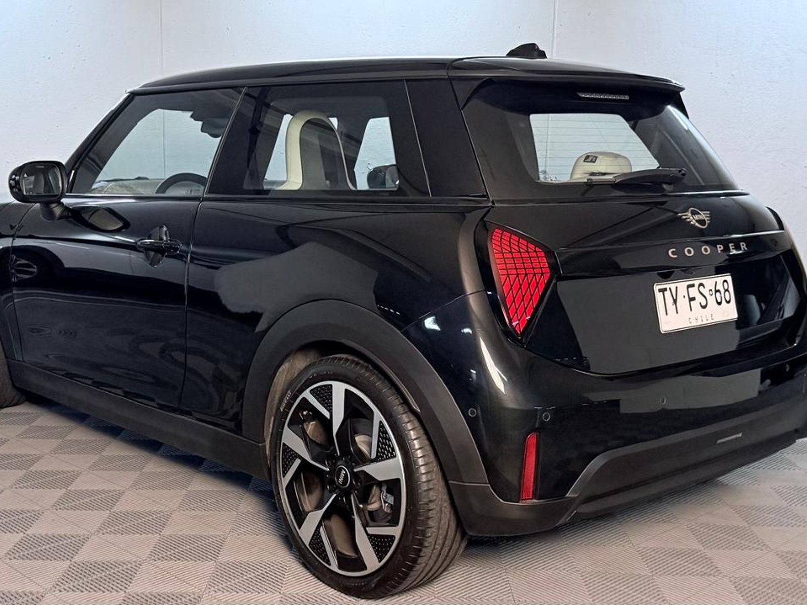 Mini COOPER C 1.5 AUT 2025 - Foto 3 de 20