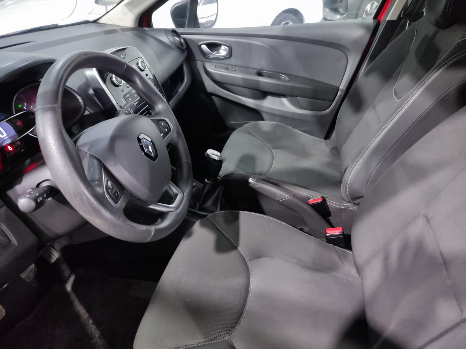 Renault CLIO IV HB 1.2 2020 - Imagen 7 de 11