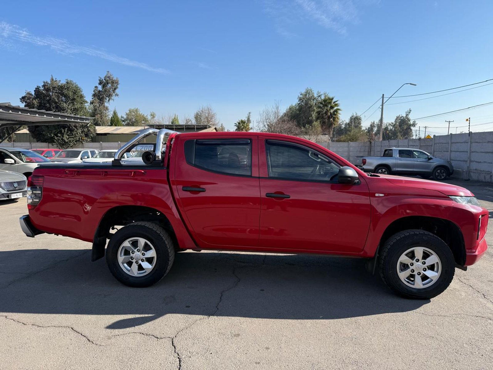 MITSUBISHI L200 KATANA CRM 4X4 2.4 2022 - Imagen 6 de 20