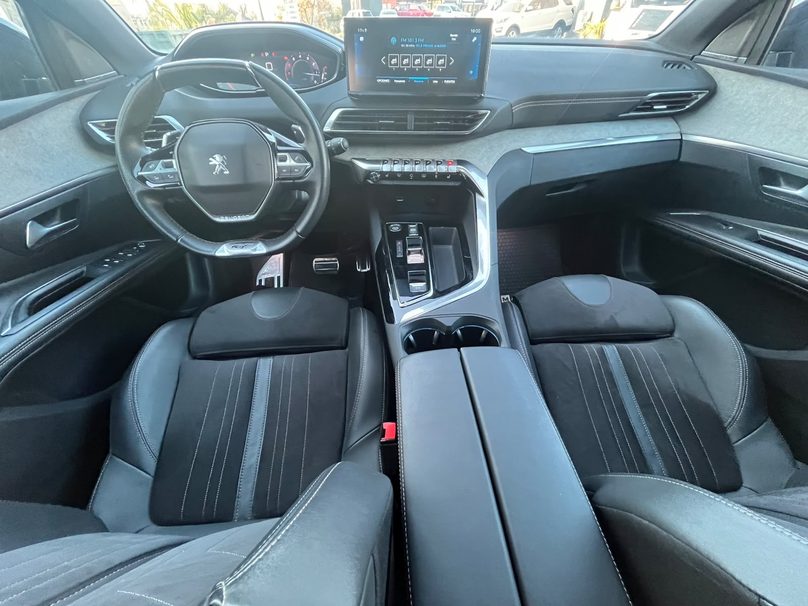 PEUGEOT 3008 PURETECH 180 EAT8 1.6 AUT 2024 - Imagen 11 de 19