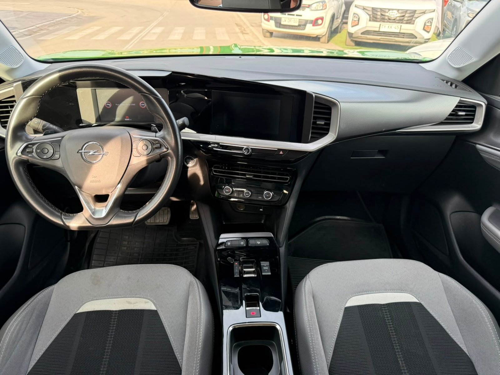 Opel MOKKA 1.2T 2023 - Imagen 11 de 18