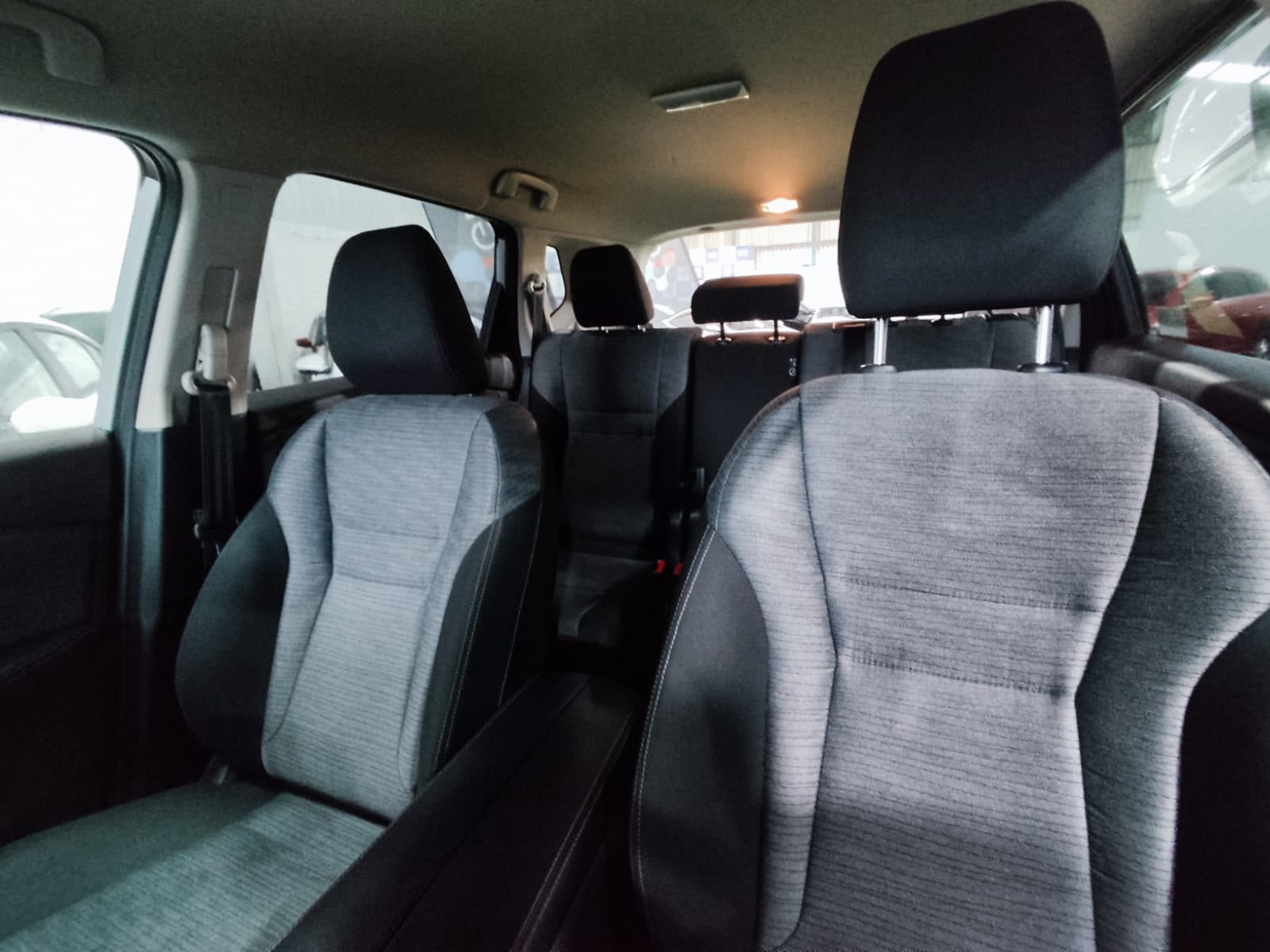 Nissan X TRAIL 4X2 2.5 AUT 2025 - Imagen 10 de 14