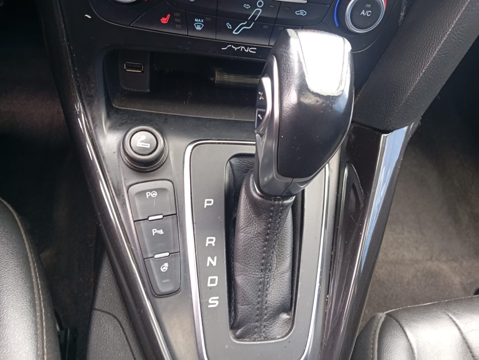 Ford FOCUS TITANIUM 2.0 AUT 2019 - Imagen 13 de 14