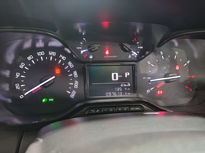 Citroën C3 HB 1.2 2018 - Imagen 11 de 14