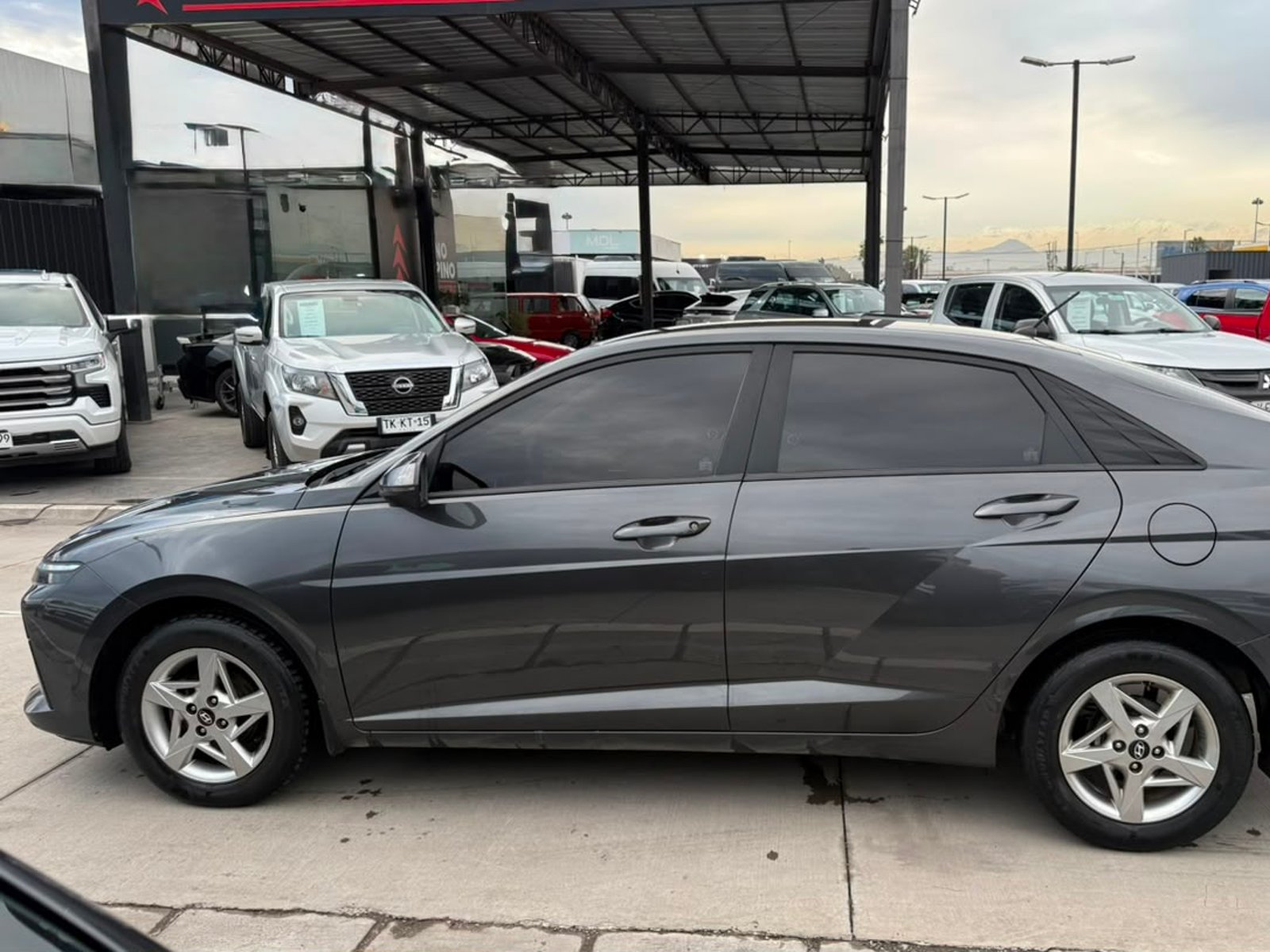 Hyundai ACCENT BN7I MPI 1.5 2024 - Foto 2 de 18