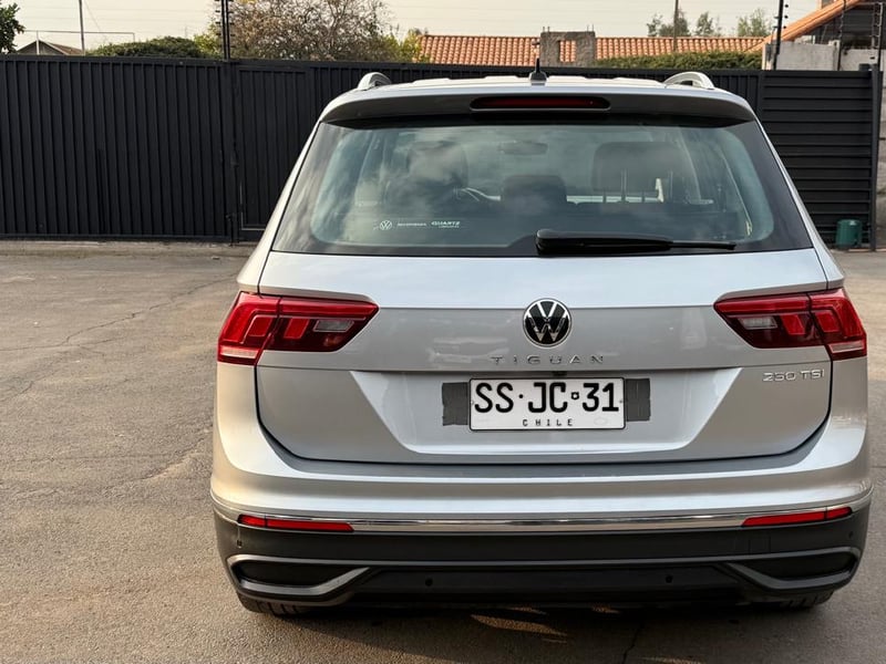 Volkswagen TIGUAN 1.4 AT 2023 - Imagen 4 de 20