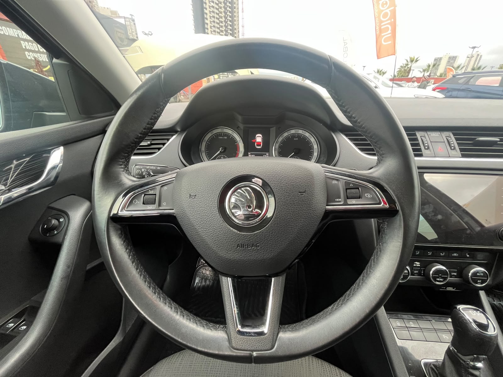 Skoda OCTAVIA 1.4 AUT 2020 - Imagen 14 de 20