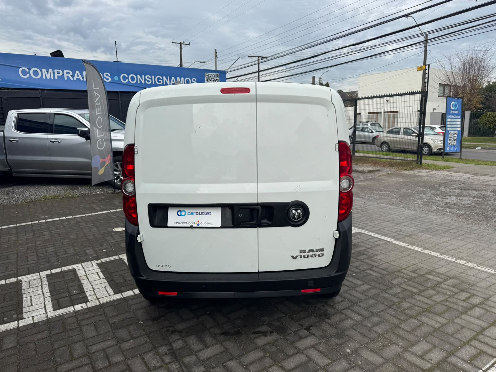 RAM VAN 1000 1.3 2023 - Foto 3 de 10