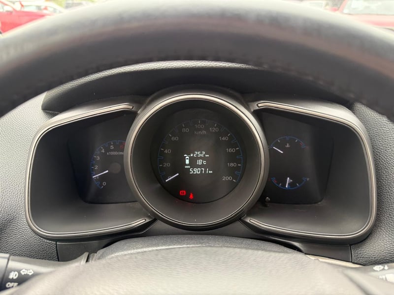 Changan CX70 OTTO 1.6 2019 - Imagen 15 de 20