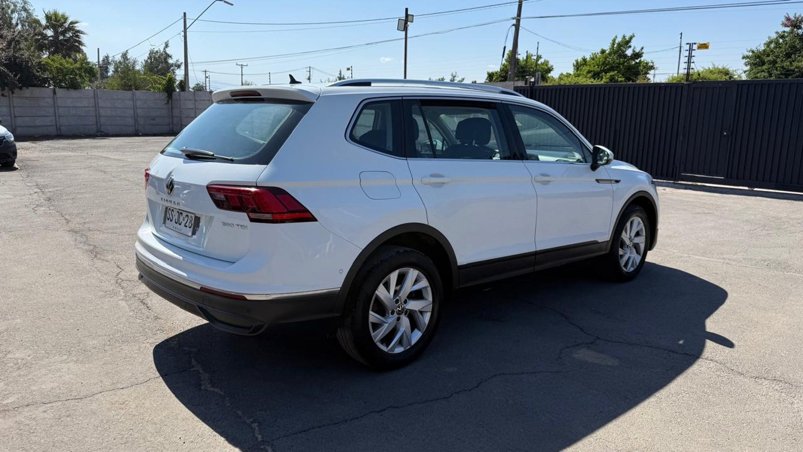 Volkswagen TIGUAN 1.4 AT 2023 - Imagen 5 de 20